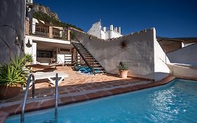 Eagles Nest - Massive Townhouse With Pool With Outstanding Views